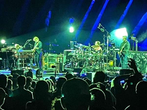 Bethel Woods Center for the Arts, section: Box 402, row: U, seat: 1