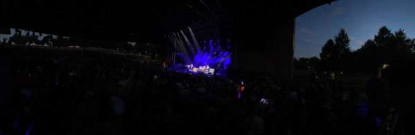Bethel Woods Center for the Arts, section: Box 402, row: U, seat: 1
