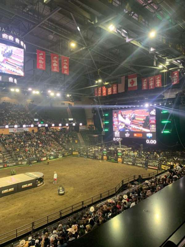 Angel of the Winds Arena, section: 207, row: 1, seat: 4