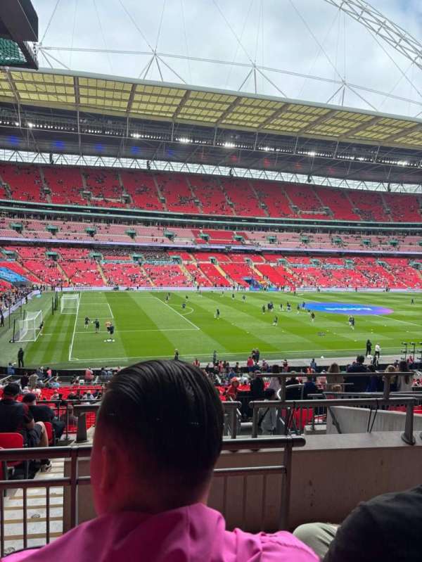 Wembley Stadium, section: 126, row: 40, seat: 104