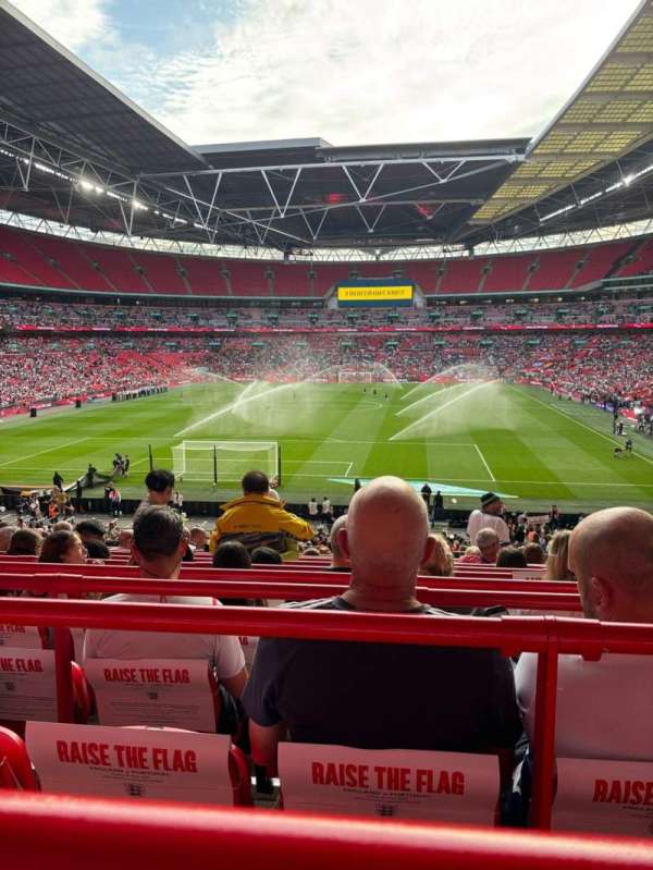 Wembley Stadium, section: 110, row: 40, seat: 242