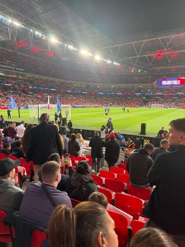 Wembley Stadium, section: 110, row: 10, seat: 220