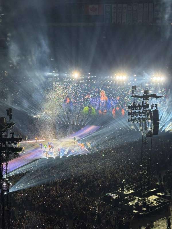 Rogers Centre, section: 519, row: 12, seat: 1