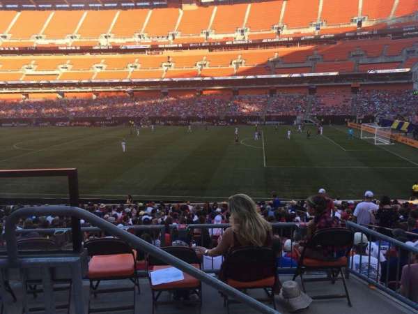Huntington Bank Field, section: 136, row: 23, seat: 3