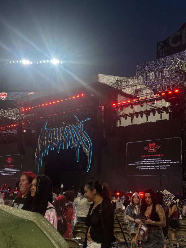 Citi Field, section: Floor B1, row: 13, seat: 4