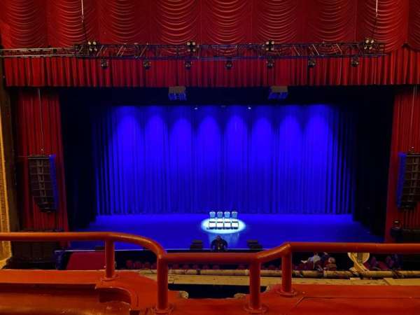 Chicago Theatre, section: Loge4, row: BB, seat: 403