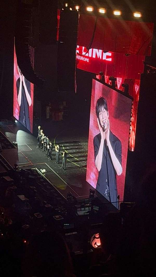 AO Arena, section: 214, row: L, seat: 19