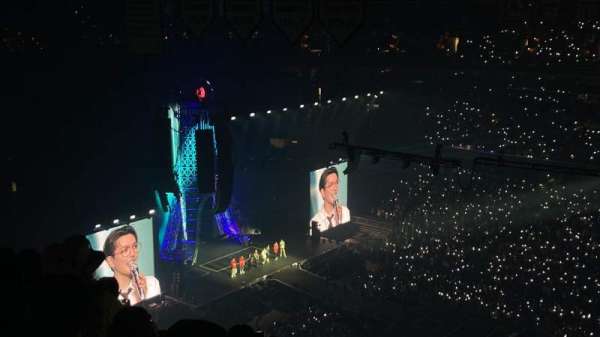 Capital One Arena, section: 402, row: O, seat: 19