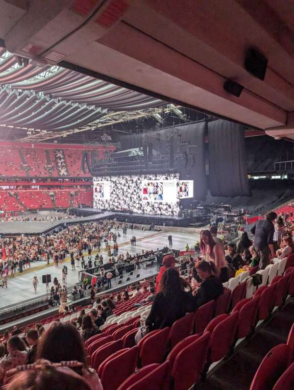 Johan Cruijff ArenA, section: 121, row: 25, seat: 180
