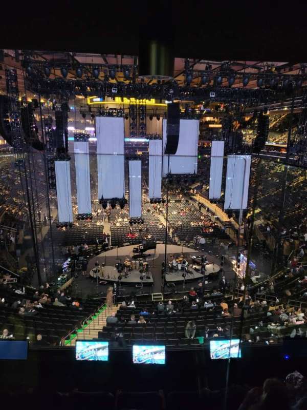 Madison Square Garden, section: 217, row: 4WC, seat: 8