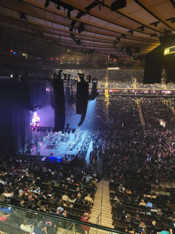 Madison Square Garden, section: 223, row: 1, seat: 14
