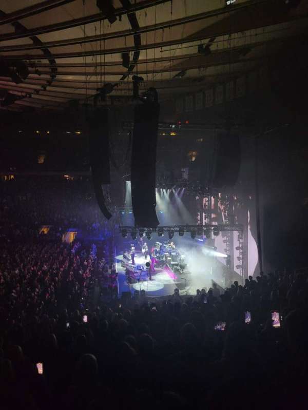 Madison Square Garden, section: 109, row: 20, seat: 18