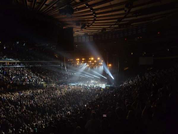 Madison Square Garden, section: 105, row: 20, seat: 26