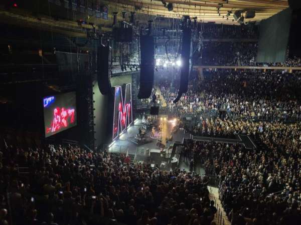 Madison Square Garden, section: 223, row: 1, seat: 10