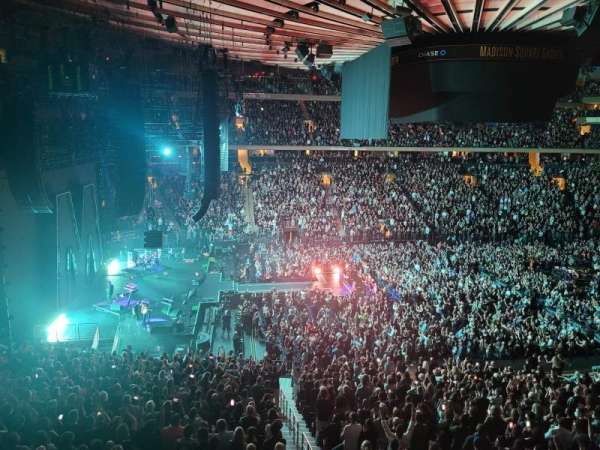 Madison Square Garden, section: 223, row: 1, seat: 10