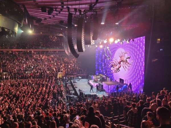 Madison Square Garden, section: 108, row: 20, seat: 7