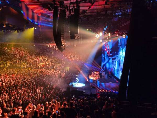 Madison Square Garden, section: 109, row: 20, seat: 20