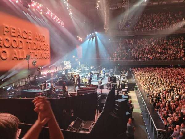 Ziggo Dome, section: 111, row: 2, seat: 394