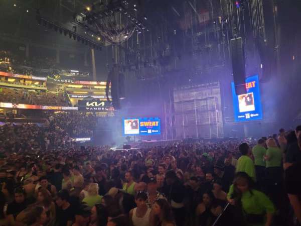 Kia Center, section: 106, row: 2, seat: 10