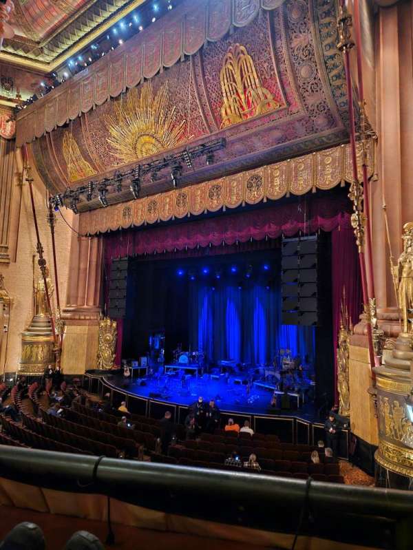 Beacon Theatre, section: Loge 4, row: A, seat: 40