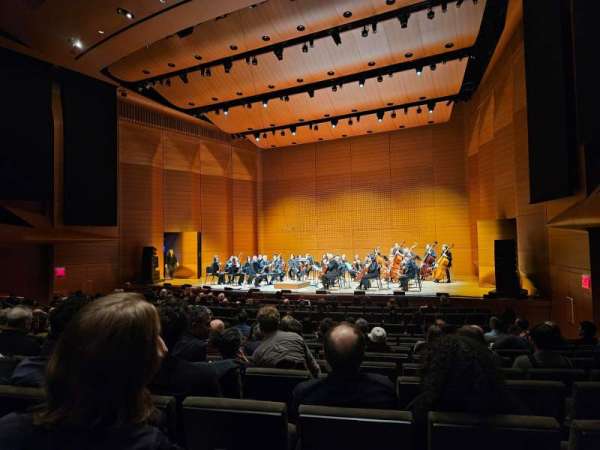 Alice Tully Hall, section: Orchestra, row: R, seat: 139
