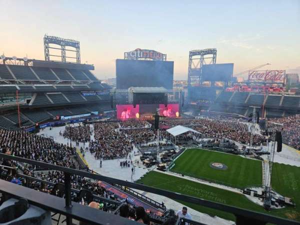 Citi Field, section: 519, row: 1, seat: 9