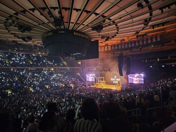 Madison Square Garden, section: 105, row: 20, seat: 16
