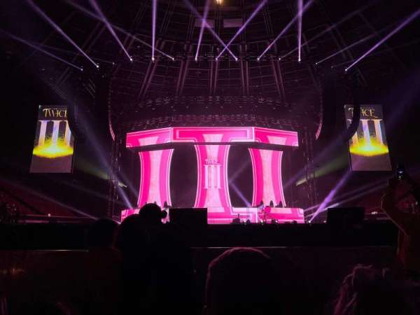Kia Forum, section: H, row: 9, seat: 6