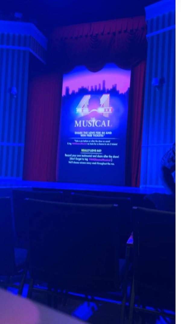 Daryl Roth Theatre, section: Orchestra, row: D, seat: 104