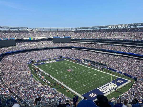 MetLife Stadium, section: 331, row: 15, seat: 23
