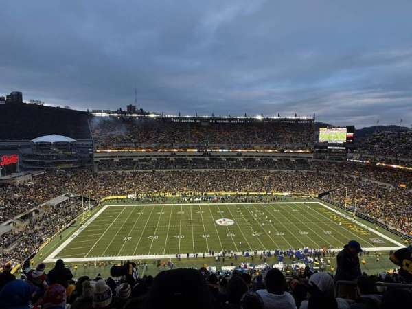 Acrisure Stadium, section: 509, row: R, seat: 5