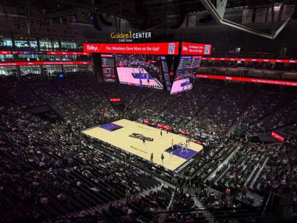 Golden 1 Center, section: 215, row: B, seat: 17