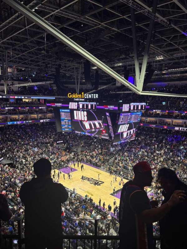 Golden 1 Center, section: 202, row: e, seat: 9