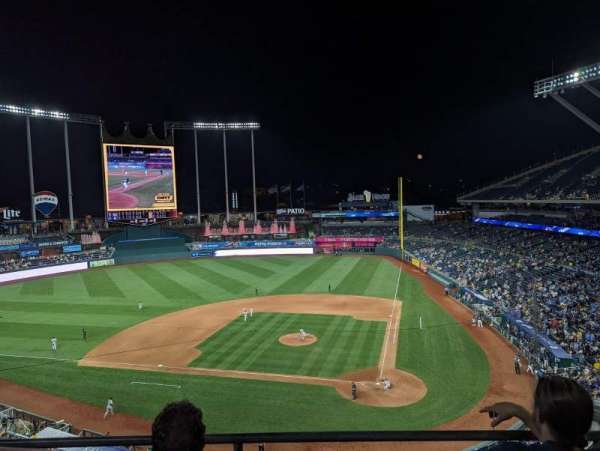 Kauffman Stadium, section: 415, row: C, seat: 7