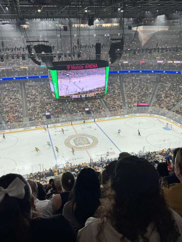 T-Mobile Arena, section: 204, row: Q, seat: 7
