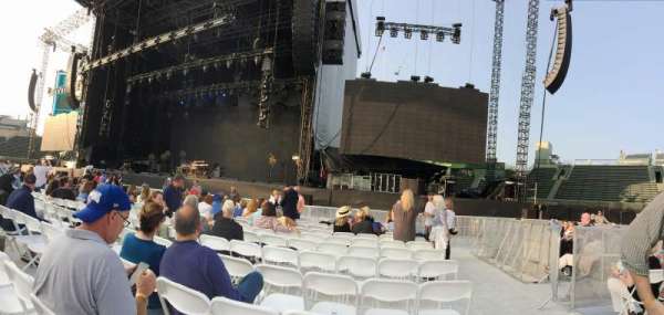 Wrigley Field, section: FLD D, row: 13, seat: 20