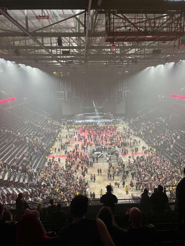 AO Arena, section: 208, row: L, seat: 21