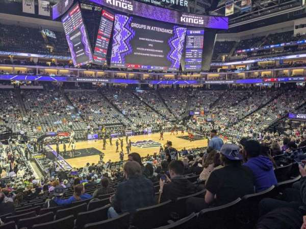 Golden 1 Center, section: 122, row: Q, seat: 10