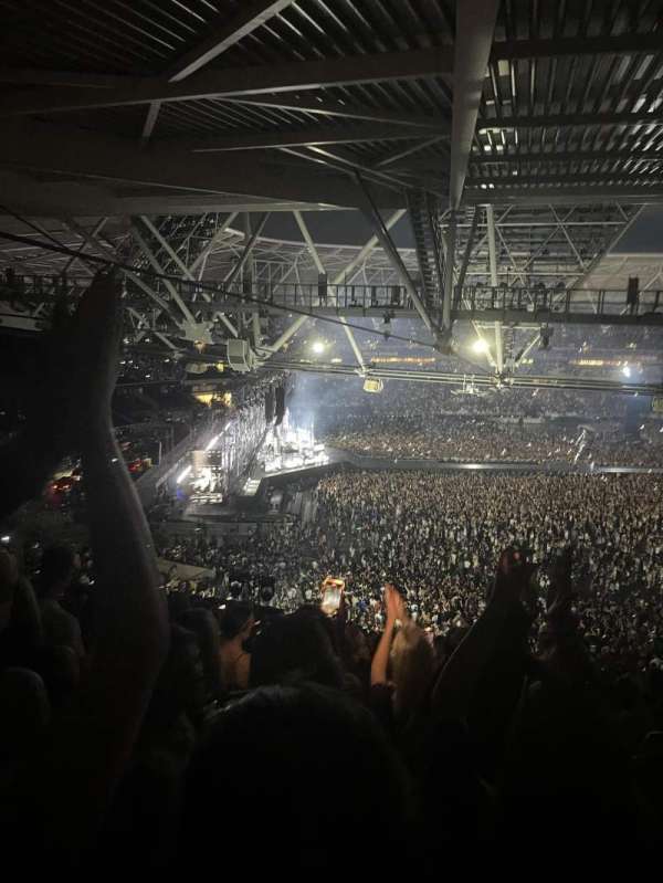 London Stadium, section: 232, row: 72, seat: 542