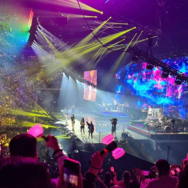 Uber Arena, section: 208, row: 17, seat: 18