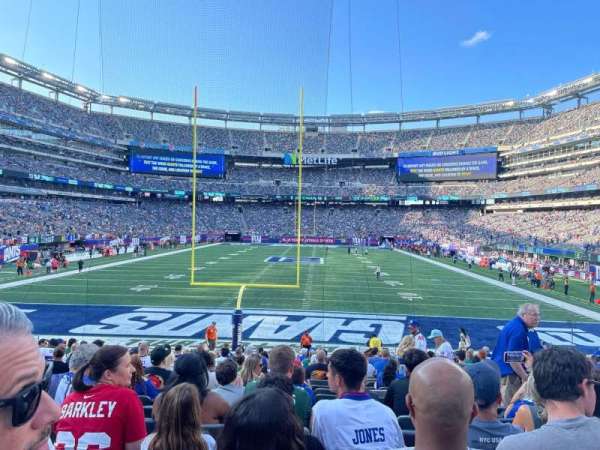 MetLife Stadium, section: 126, row: 18, seat: 6