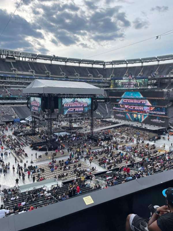 MetLife Stadium, section: 216, row: 3, seat: 23