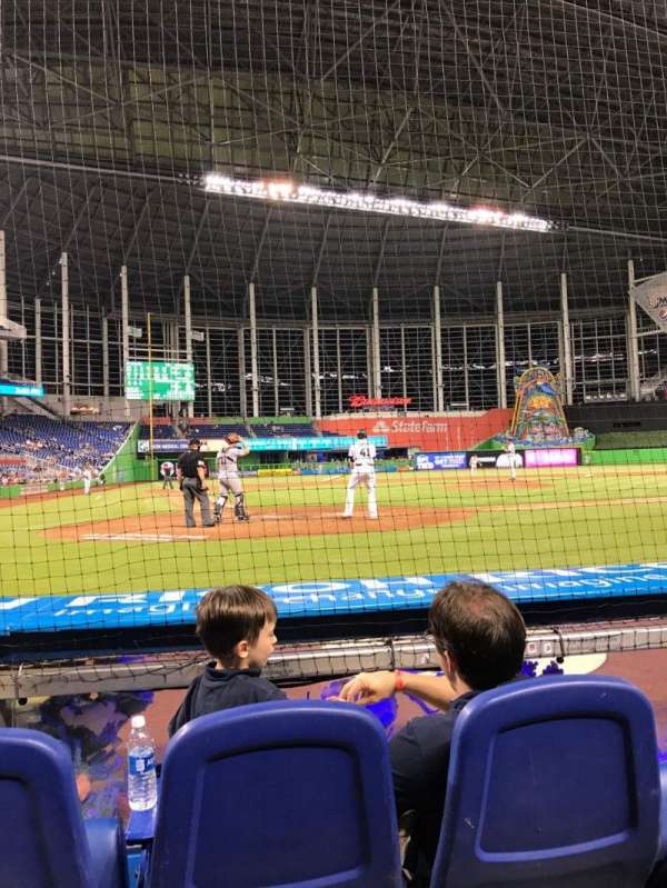 LoanDepot Park, section: FL4, row: BB, seat: 8