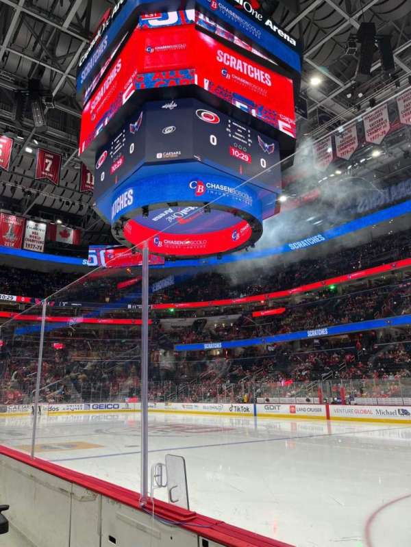 Capital One Arena, section: 113, row: B, seat: 7