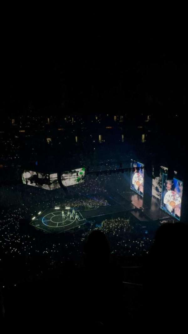 Capital One Arena, section: 416, row: L, seat: 15