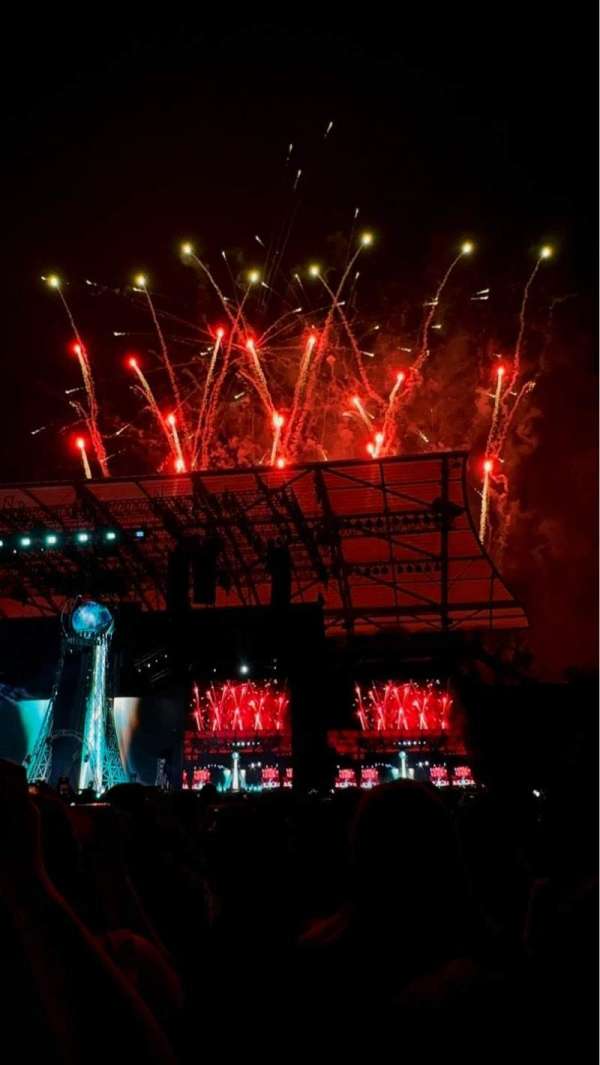 BMO Stadium, section: Floor B1, row: 8, seat: 11