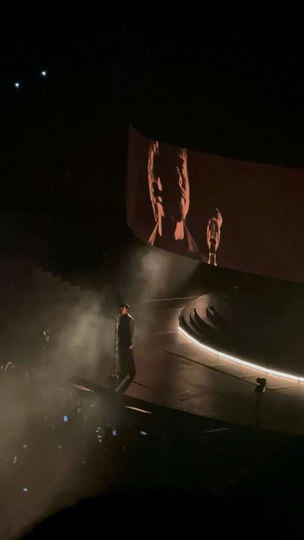 Kia Forum, section: 209, row: 4, seat: 1