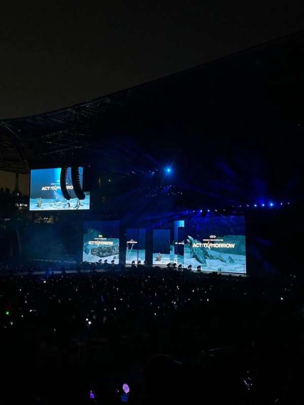 BMO Stadium, section: 112, row: N, seat: 1