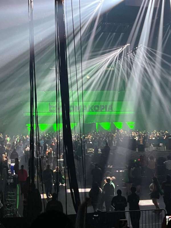 Pechanga Arena, section: L20B, row: 1, seat: 7
