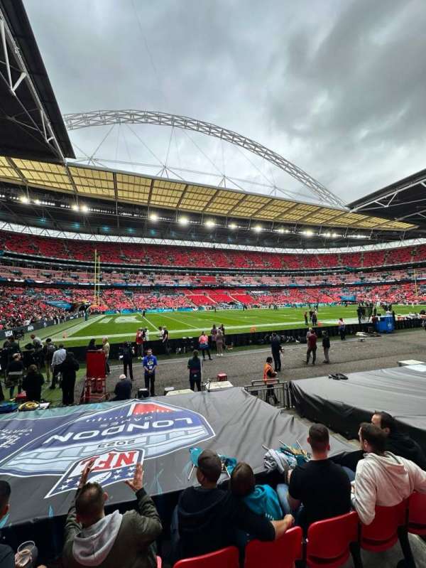 Wembley Stadium, section: 126, row: 9, seat: 111